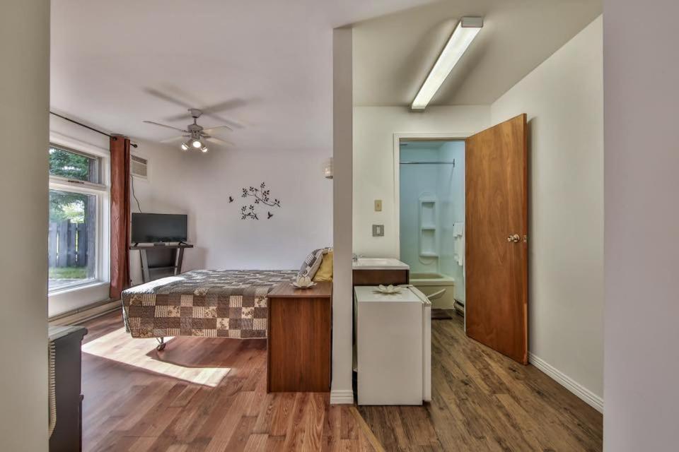 Auberge Motel Drakkar Shawinigan Extérieur photo
